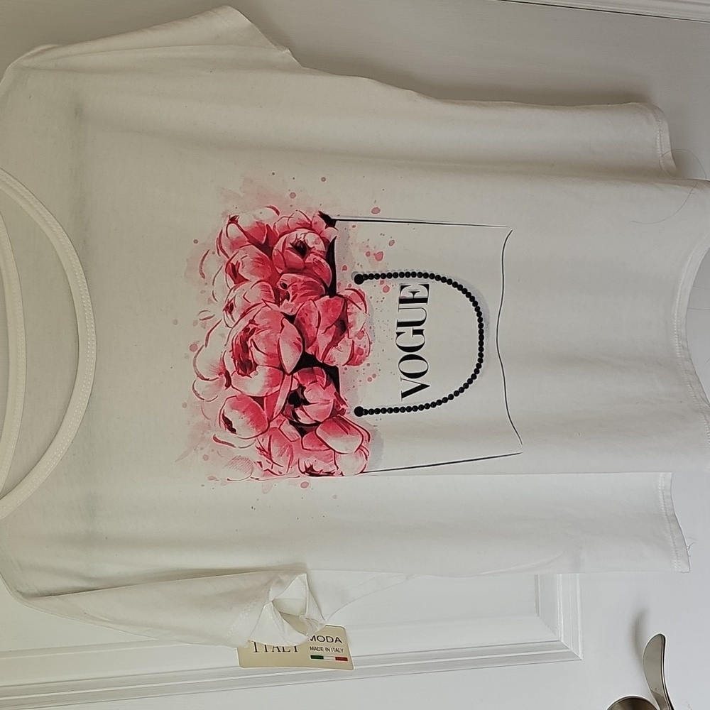 Vogue White Graphic Relaxed T-Shirt
